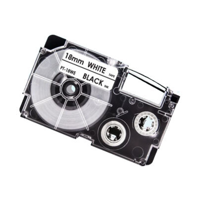 Huismerk Casio XR-18WE Tape Zwart op Wit 18mm.